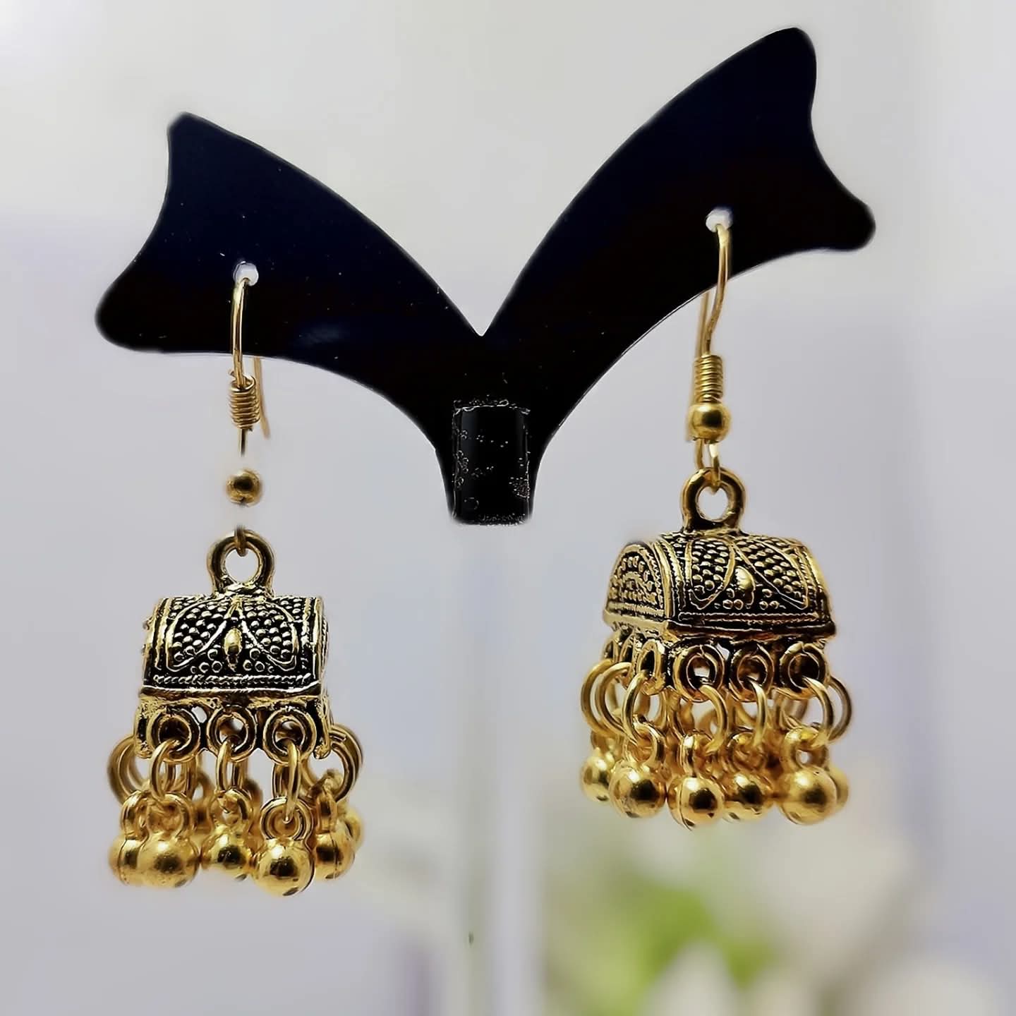 Traditional Handmade Jumka Earrings – Elegant Ethnic Jewelry
