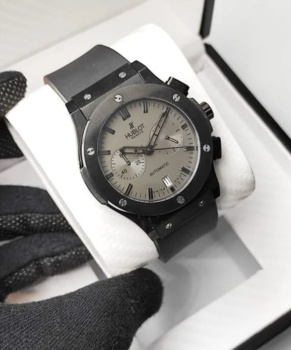 Hublot Women’s Luxury Watch – Elegant Stainless Steel Design
