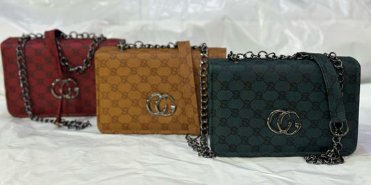 Bolso de Mano Gucci Rojo en Lona – Elegancia y Estilo de Lujo